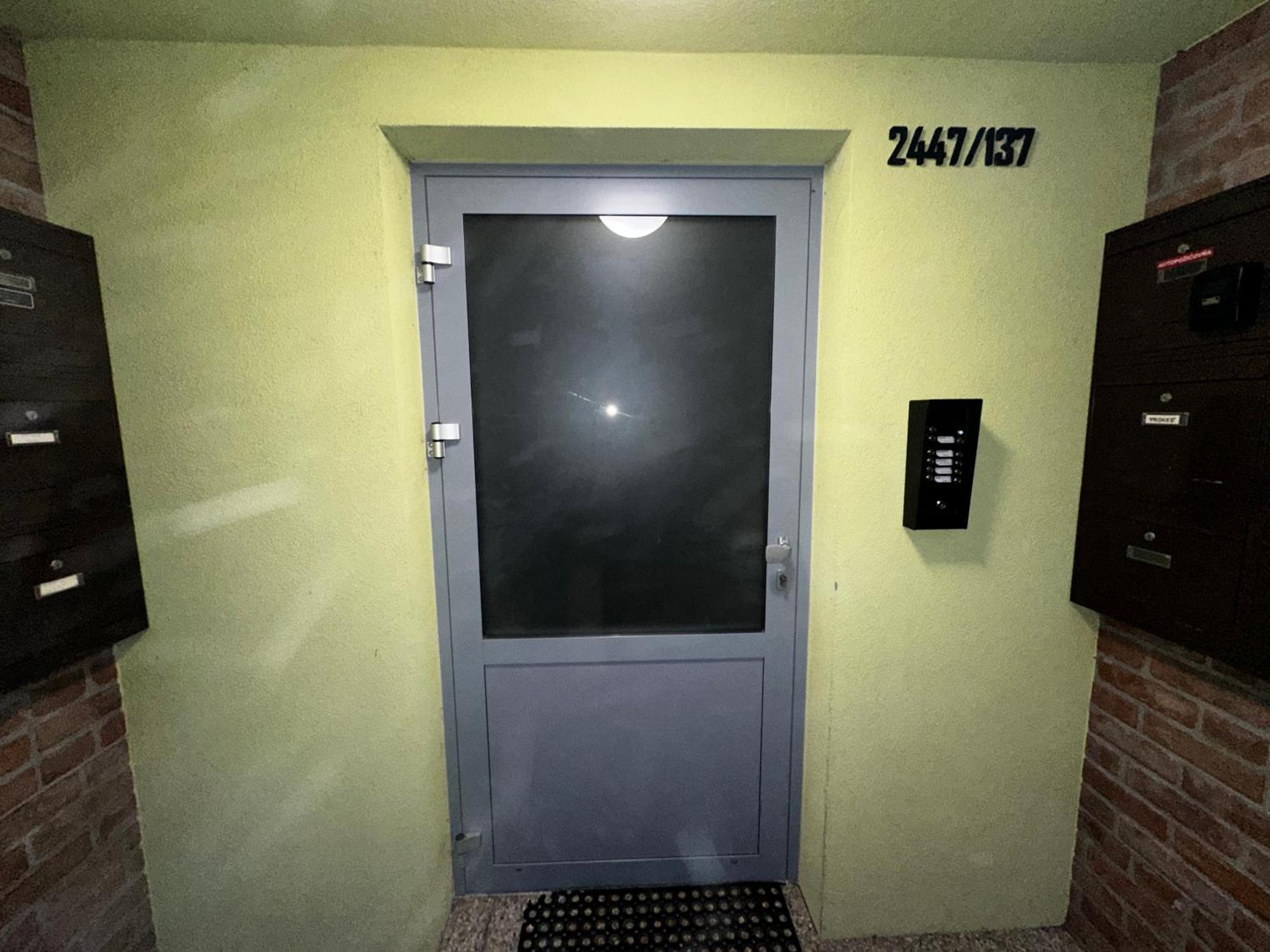 Apartman S Terasou Зволен Экстерьер фото